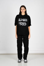 Carica l&#39;immagine nel visualizzatore di Gallery, Tshirt nera always tired (boxy fit)
